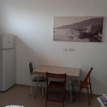 Apartament פינה שקטה דקה הליכה לכנרת והטיילת Tyberiada Zewnętrze zdjęcie